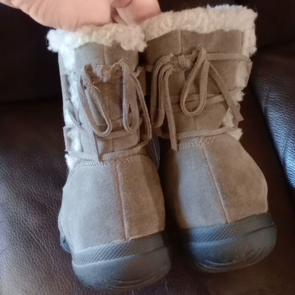 Grey Winter Boots - Picture 3 of 6